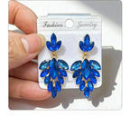 Leaf are light luxury versatile, colorful earrings with a simple and elegant style