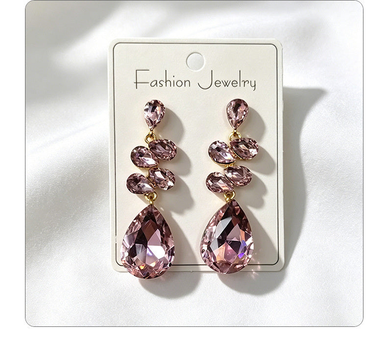 Multi-tiered long drop with colored diamonds, suitable for parties and photo shoots, versatile earrings