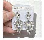 Leaf are light luxury versatile, colorful earrings with a simple and elegant style