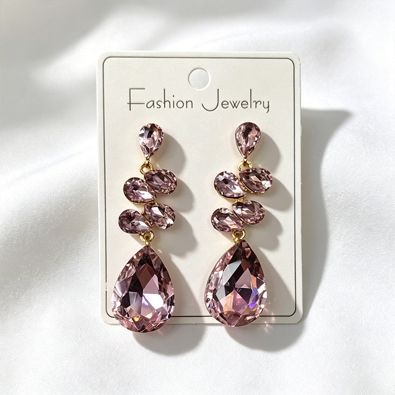 Multi-tiered long drop with colored diamonds, suitable for parties and photo shoots, versatile earrings