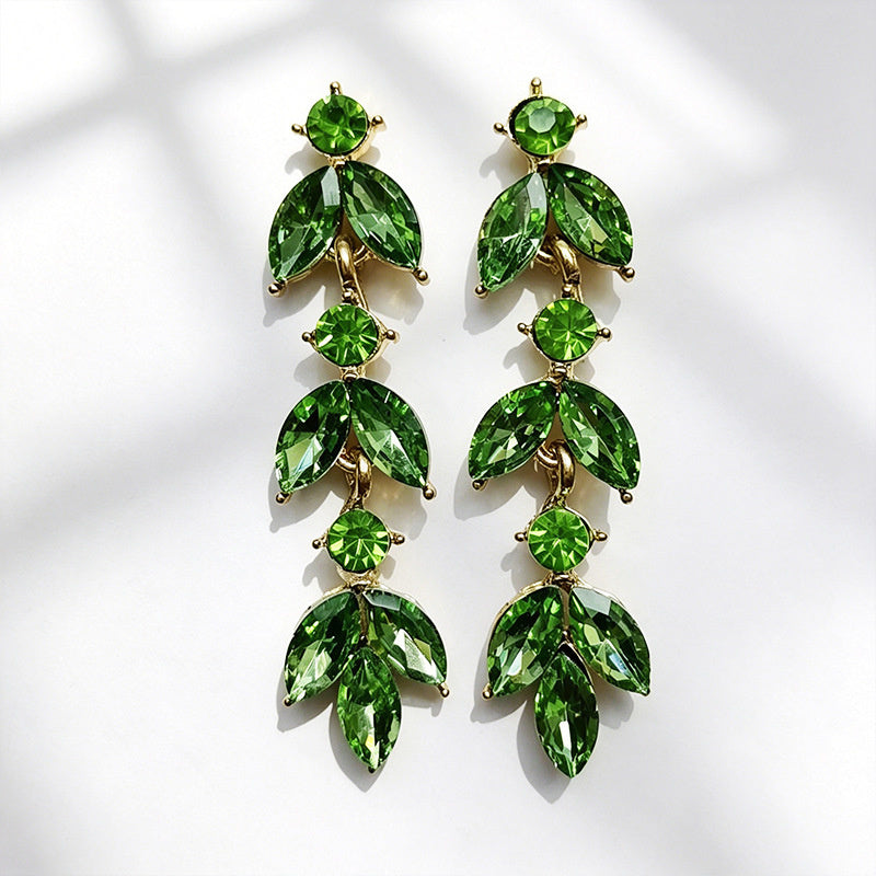 Leaf-shaped colorful diamond long earrings marquise-shaped rhinestones, suitable for pairing with dresses, creating a light and luxurious atmosphere