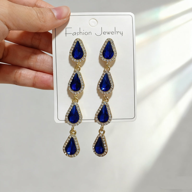 Tassel with a high-end feel, full of diamonds, water drop design, elegant earrings for parties