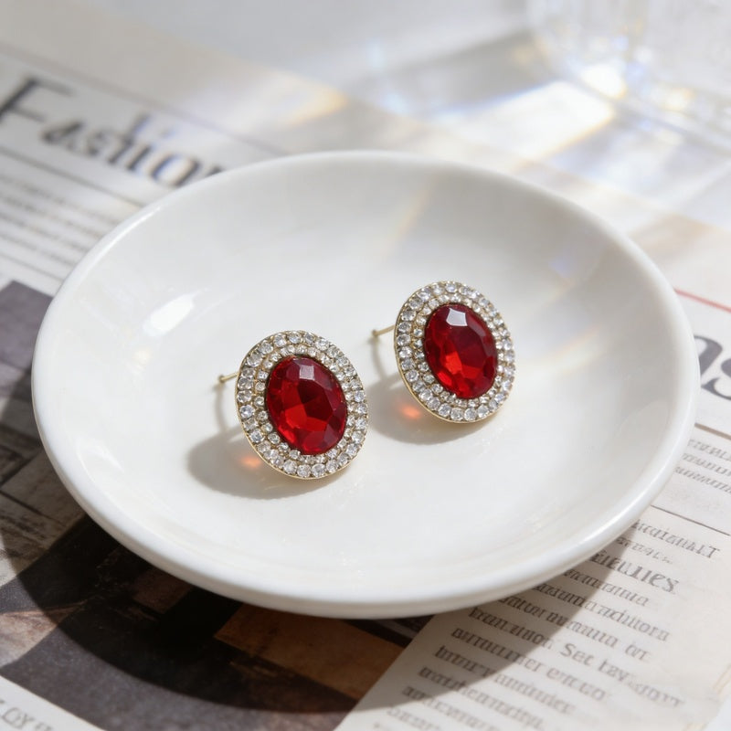 Oval made of alloy, fashionable and elegant, with a high-end feel, niche light luxury earrings