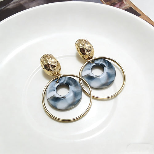 Acrylic hoop with shell pattern, high-end earrings
