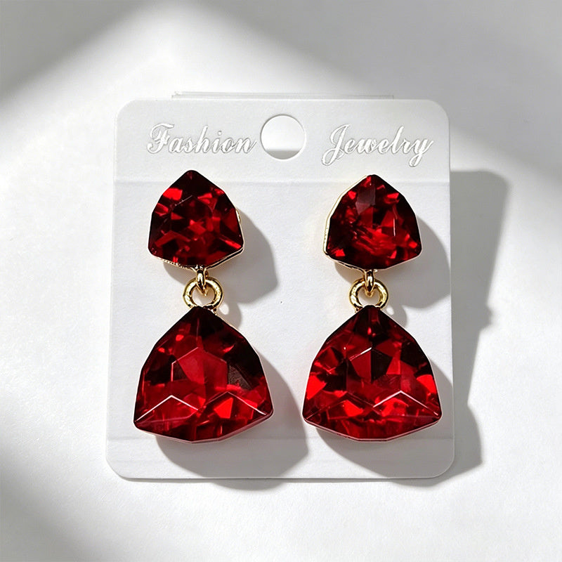 Light luxury style teardrop-shaped faceted crystal multi-layered design earrings, elegant and versatile accessories for everyday wear