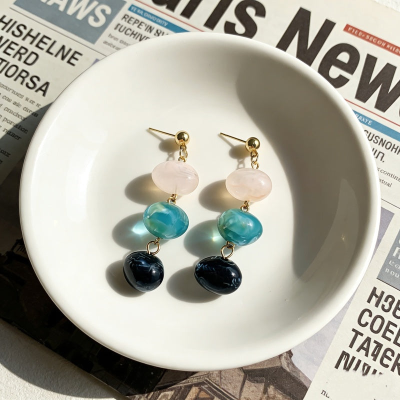 Resin luxury acrylic Maillard earrings, light luxury, niche style, sophisticated and high-end feel