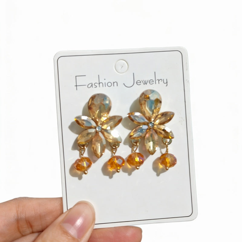 Diamond-embellished geometric tassel earrings, fashionable teardrop-shaped high-end commuter earrings