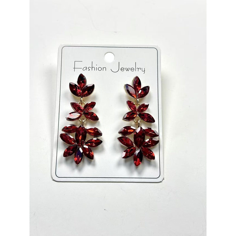 Diamond-studded leaf tassel women, light luxury style, high-end long earrings for evening parties