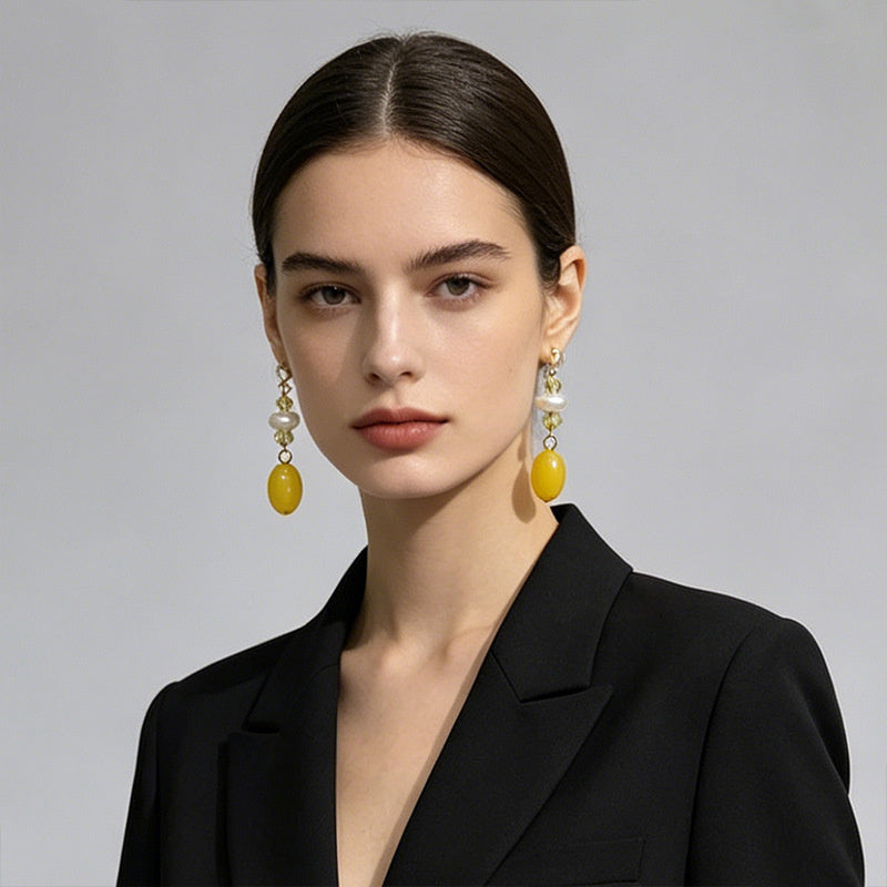Light luxury niche black diamond pearl oval drop earrings with a French high-end feel and versatile style