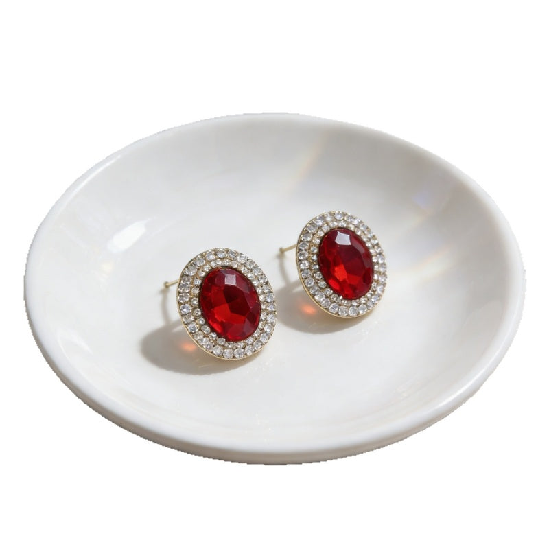 Oval made of alloy, fashionable and elegant, with a high-end feel, niche light luxury earrings