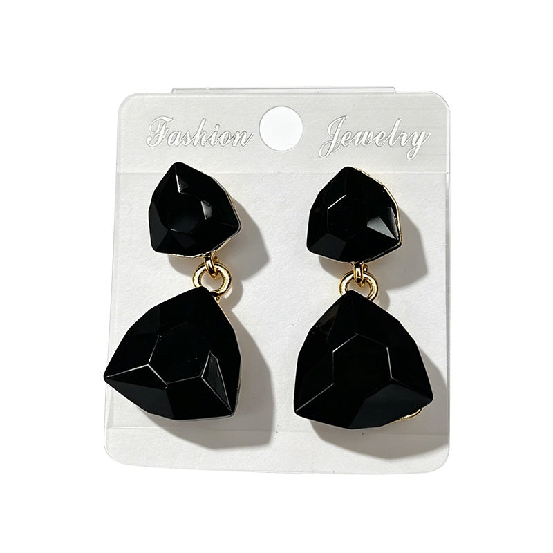 Light luxury style teardrop-shaped faceted crystal multi-layered design earrings, elegant and versatile accessories for everyday wear