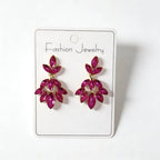 Light luxury high-end earrings with a leaf design, Korean style, trendy and fashionable ear accessories