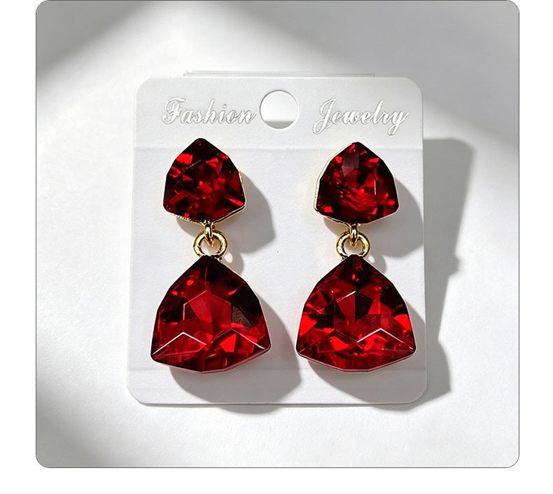Light luxury style teardrop-shaped faceted crystal multi-layered design earrings, elegant and versatile accessories for everyday wear