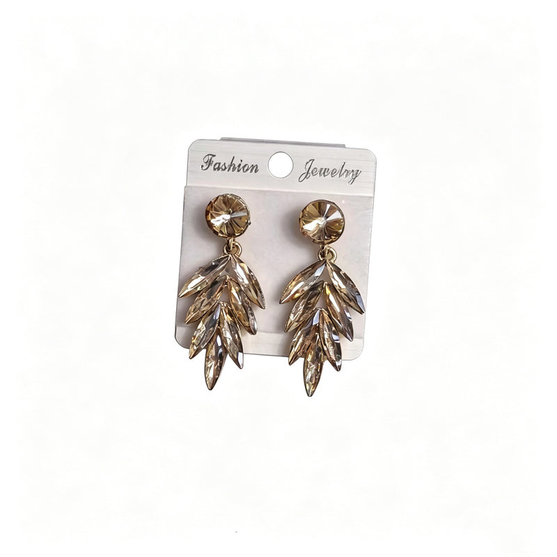 Fashionable colorful feather earrings and pendants, light luxury niche high-end earrings, best-selling item