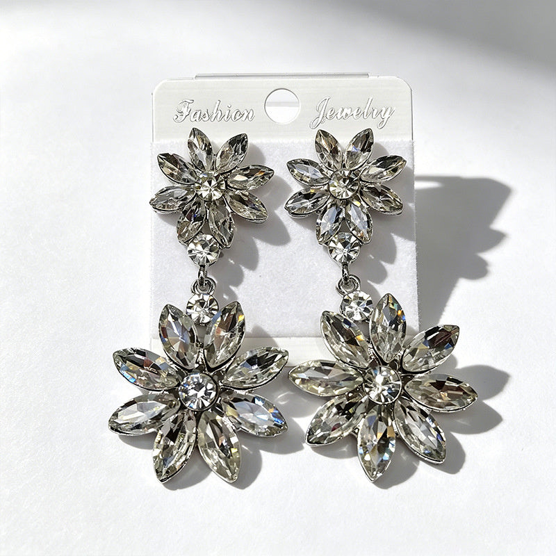 Light luxury style double-layer rhinestone flower for women, high-end versatile commuter earrings