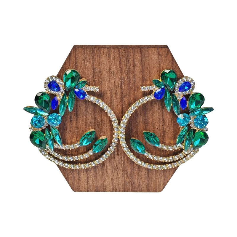 Diamond-encrusted geometric earrings, trendy and versatile, light luxury style earrings