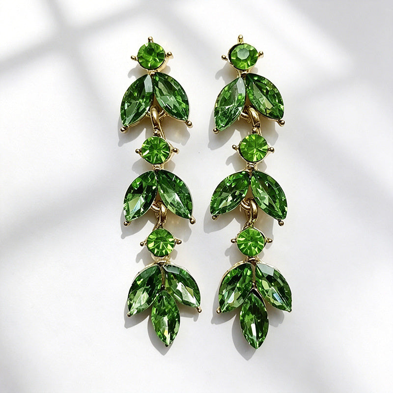 Leaf-shaped colorful diamond long earrings marquise-shaped rhinestones, suitable for pairing with dresses, creating a light and luxurious atmosphere