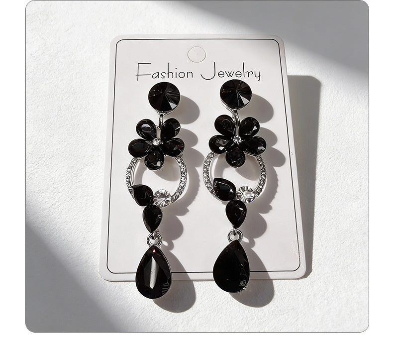Luxurious floral with full diamond accents, long waterdrop gemstone earrings, court-style versatile earrings that enhance complexion