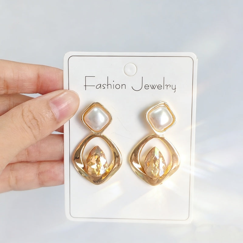 Irregular diamond-shaped earrings, light luxury, simple, fashionable, versatile earrings