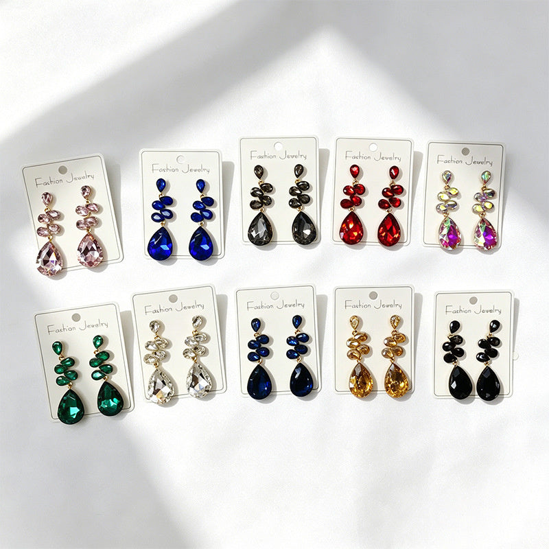 Multi-tiered long drop with colored diamonds, suitable for parties and photo shoots, versatile earrings