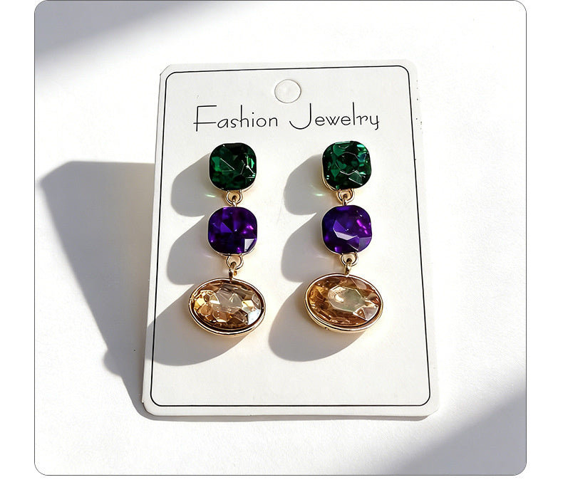 Luxury three-color gemstone with oval teardrop shape, available in multiple colors, durable and non-fading, fashionable earrings