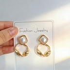 French-style elegant pearl earrings, light luxury, high-end, stunning and fashionable earrings