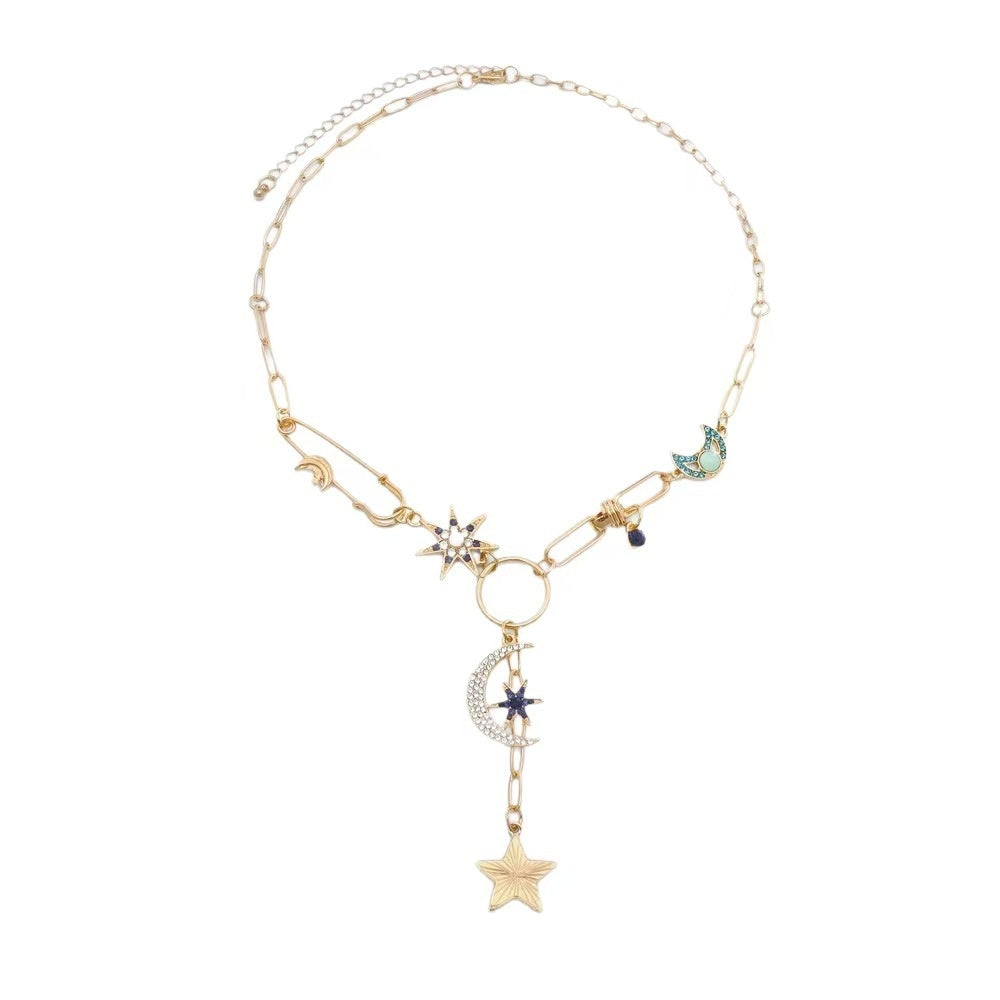 Y2K style star evil eye pendant necklace, exquisite and elegant niche collarbone chain, light luxury fashion accessory