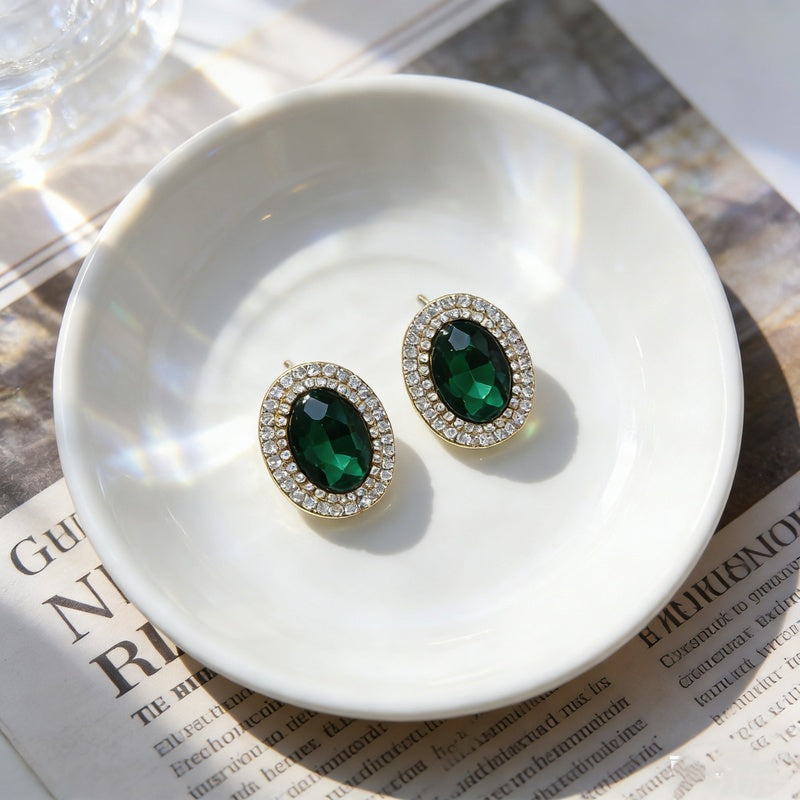Oval made of alloy, fashionable and elegant, with a high-end feel, niche light luxury earrings