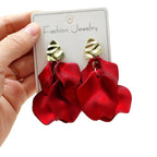 Floral and leaf earrings, high-end trendy studs, niche light luxury earrings