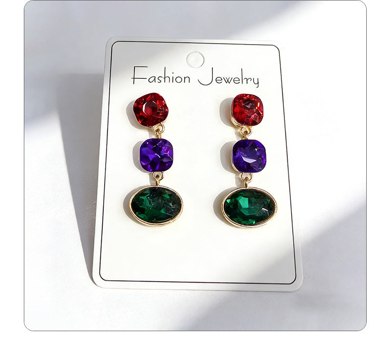 Luxury three-color gemstone with oval teardrop shape, available in multiple colors, durable and non-fading, fashionable earrings