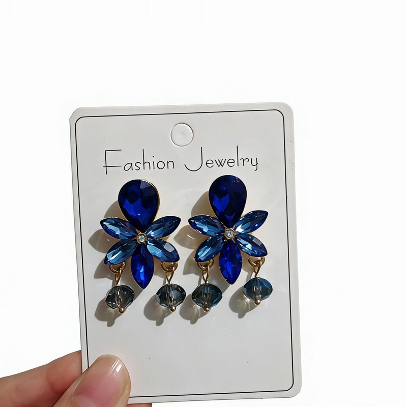 Diamond-embellished geometric tassel earrings, fashionable teardrop-shaped high-end commuter earrings
