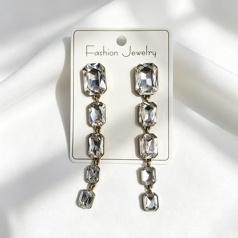 Palace-style rectangular colored diamond long drop gemstone pendant earrings, suitable for evening gowns, light luxury earrings