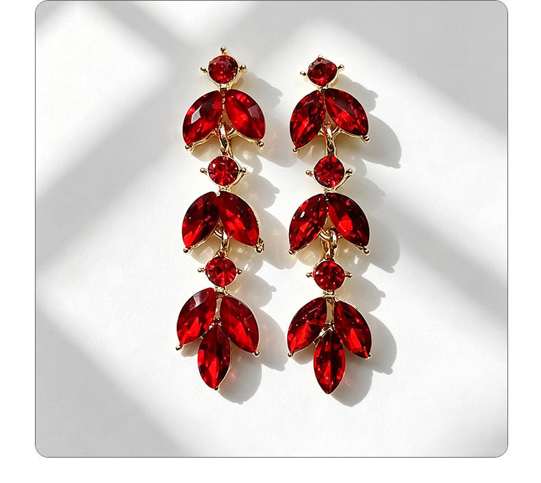 Leaf-shaped colorful diamond long earrings marquise-shaped rhinestones, suitable for pairing with dresses, creating a light and luxurious atmosphere
