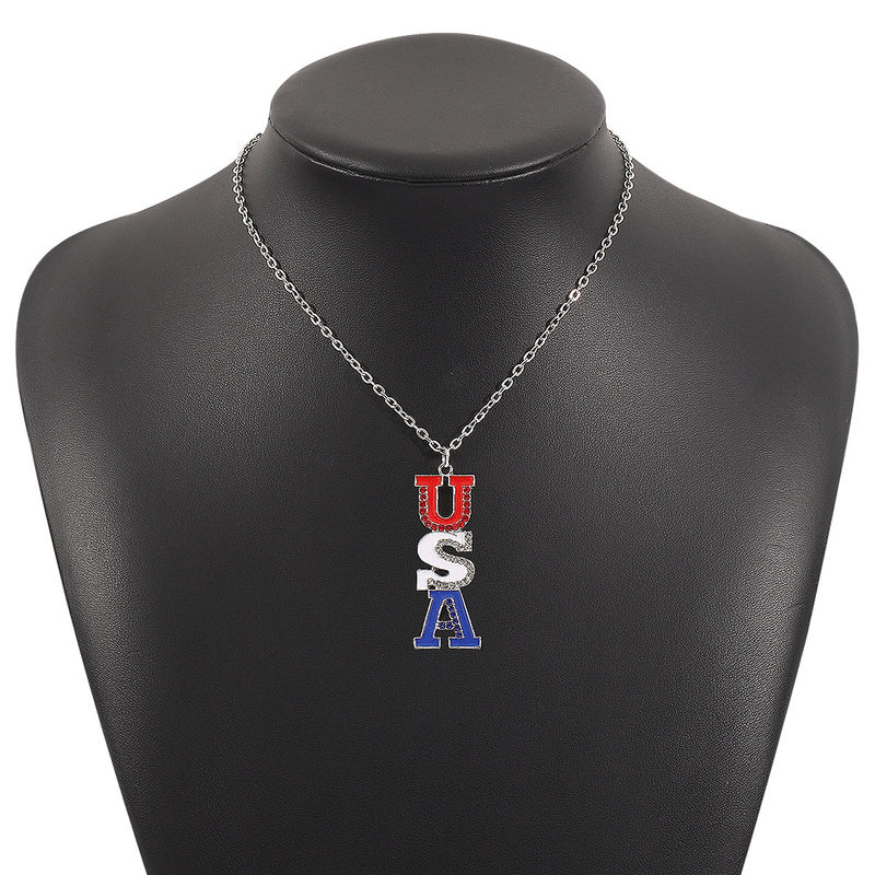 American Independence Day Flag Pendant Necklace with Rhinestones Patriotic Theme Collarbone Chain for Women