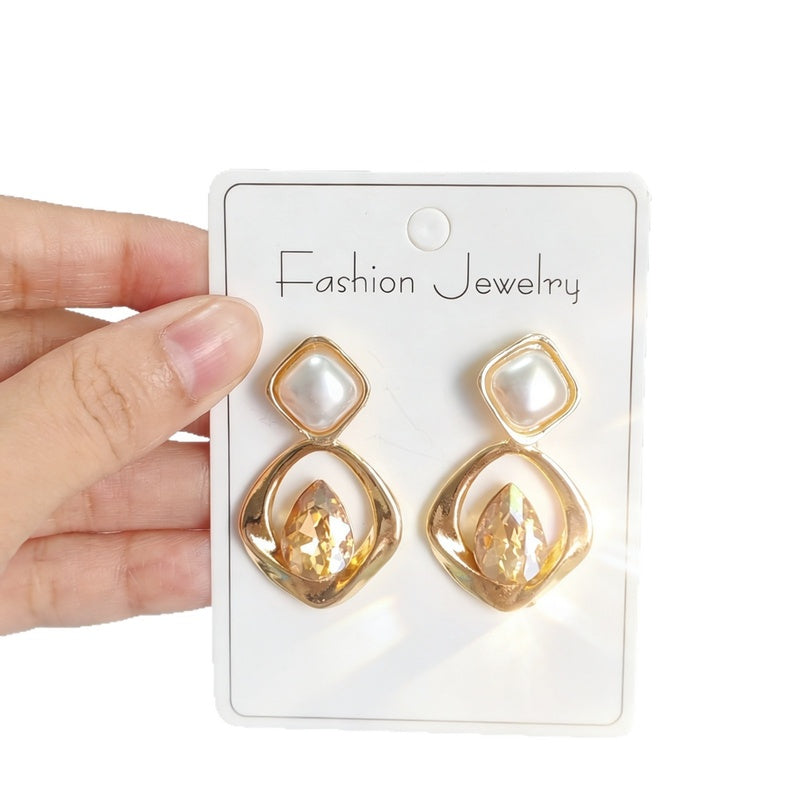 Irregular diamond-shaped earrings, light luxury, simple, fashionable, versatile earrings