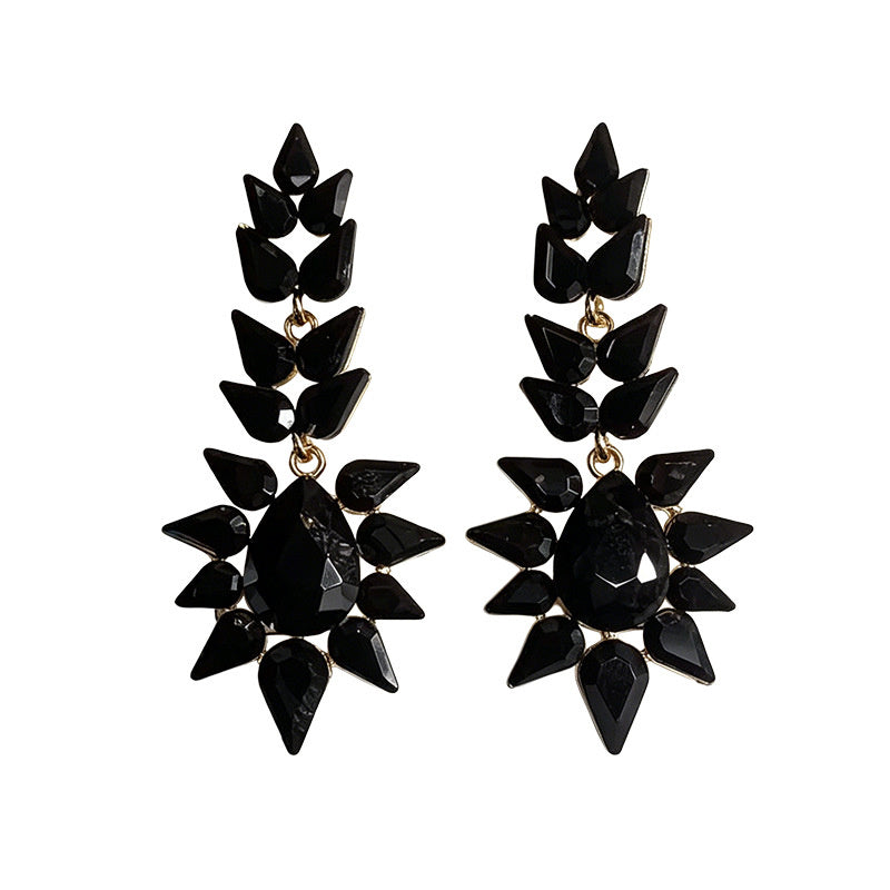 Black rhinestone flame earrings with an exaggerated, grand, and high-end feel