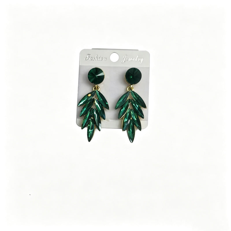 Fashionable colorful feather earrings and pendants, light luxury niche high-end earrings, best-selling item