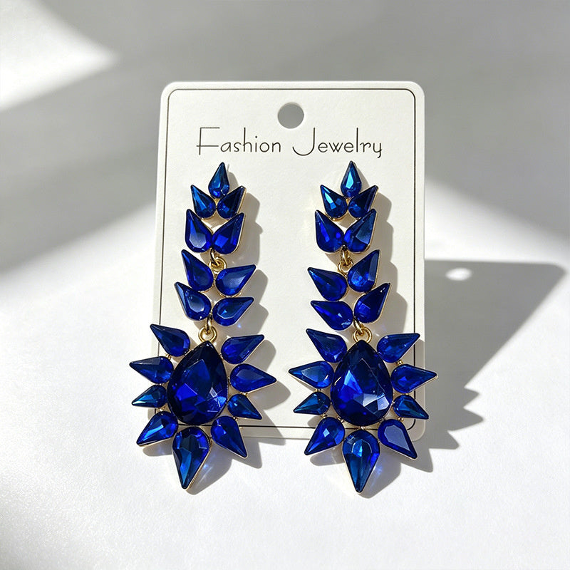 Black rhinestone flame earrings with an exaggerated, grand, and high-end feel