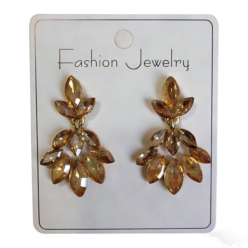Light luxury high-end earrings with a leaf design, Korean style, trendy and fashionable ear accessories