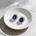 Oval made of alloy, fashionable and elegant, with a high-end feel, niche light luxury earrings