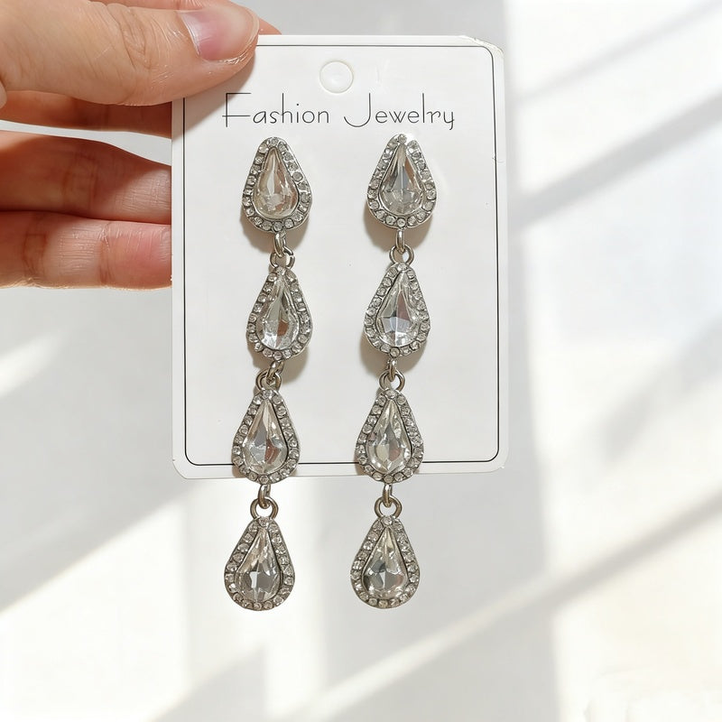 Tassel with a high-end feel, full of diamonds, water drop design, elegant earrings for parties