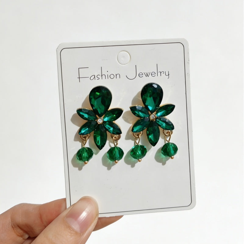 Diamond-embellished geometric tassel earrings, fashionable teardrop-shaped high-end commuter earrings