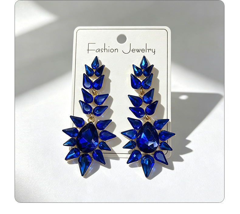 Black rhinestone flame earrings with an exaggerated, grand, and high-end feel