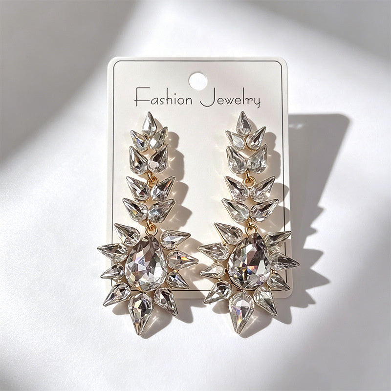 Black rhinestone flame earrings with an exaggerated, grand, and high-end feel