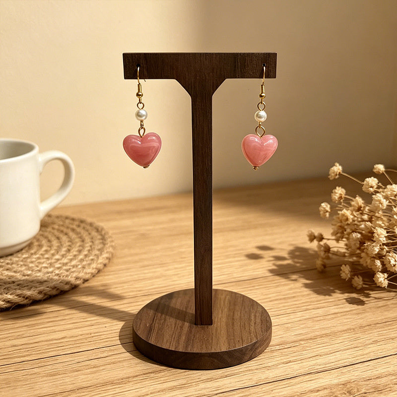 Unique elegant amber heart earrings with a gentle and sophisticated vibe, versatile accessory