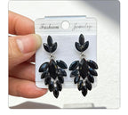 Leaf are light luxury versatile, colorful earrings with a simple and elegant style