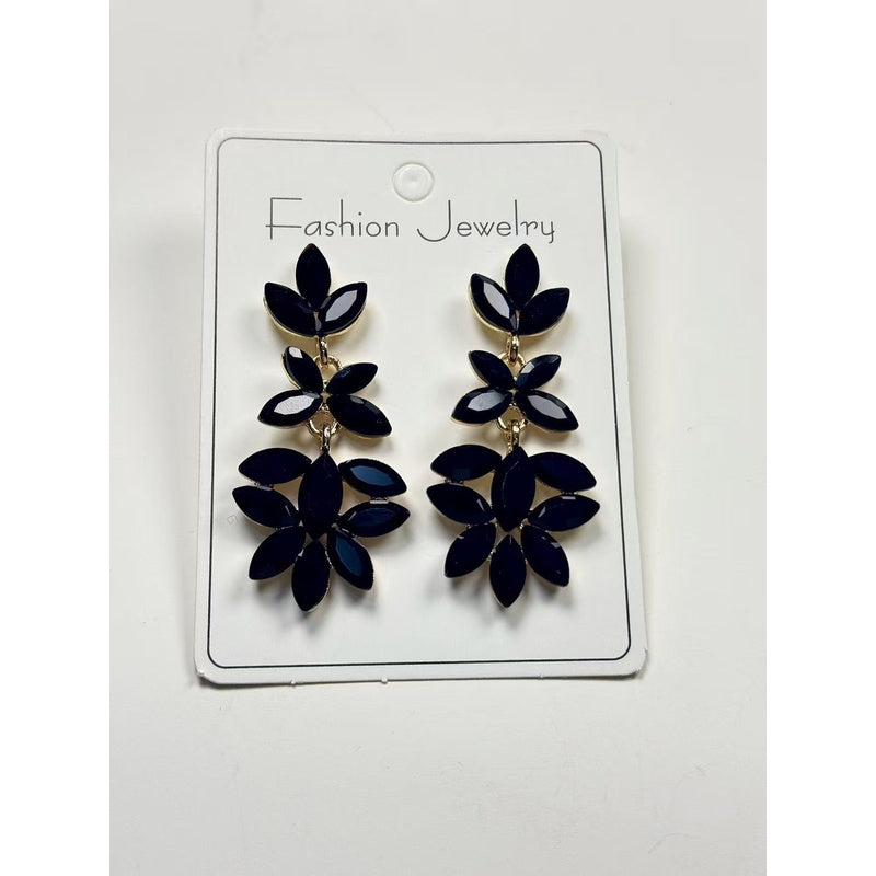 Diamond-studded leaf tassel women, light luxury style, high-end long earrings for evening parties