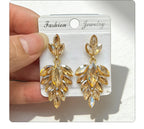Leaf are light luxury versatile, colorful earrings with a simple and elegant style