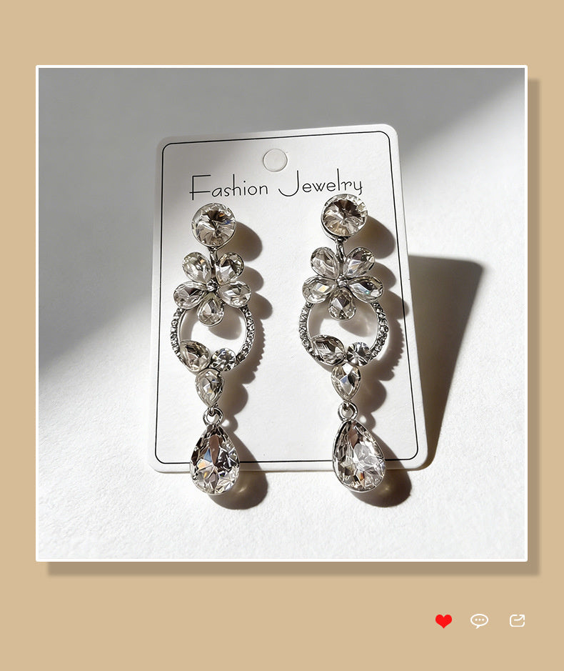 Luxurious floral with full diamond accents, long waterdrop gemstone earrings, court-style versatile earrings that enhance complexion