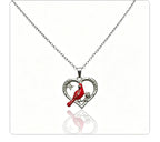 Crescent Red Bird Pendant Necklace for Women, Fashionable Heart-Shaped Diamond-Studded Clavicle Chain, Unique and Elegant Accessory